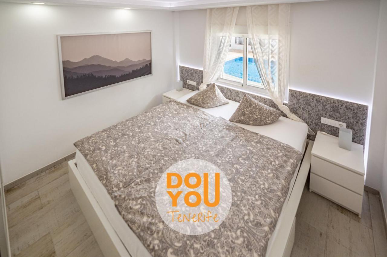 Holiday Apartments Oasis Los Cristianos  Exterior photo