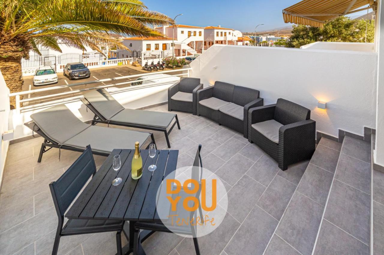 Holiday Apartments Oasis Los Cristianos  Exterior photo